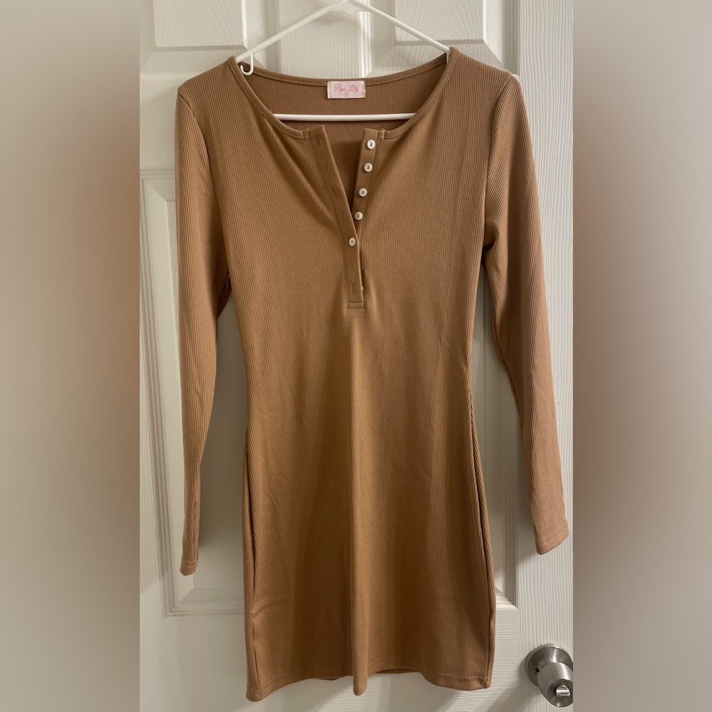 NWOT Pink Lily Ribbed Henley Long Sleeve Dress Small